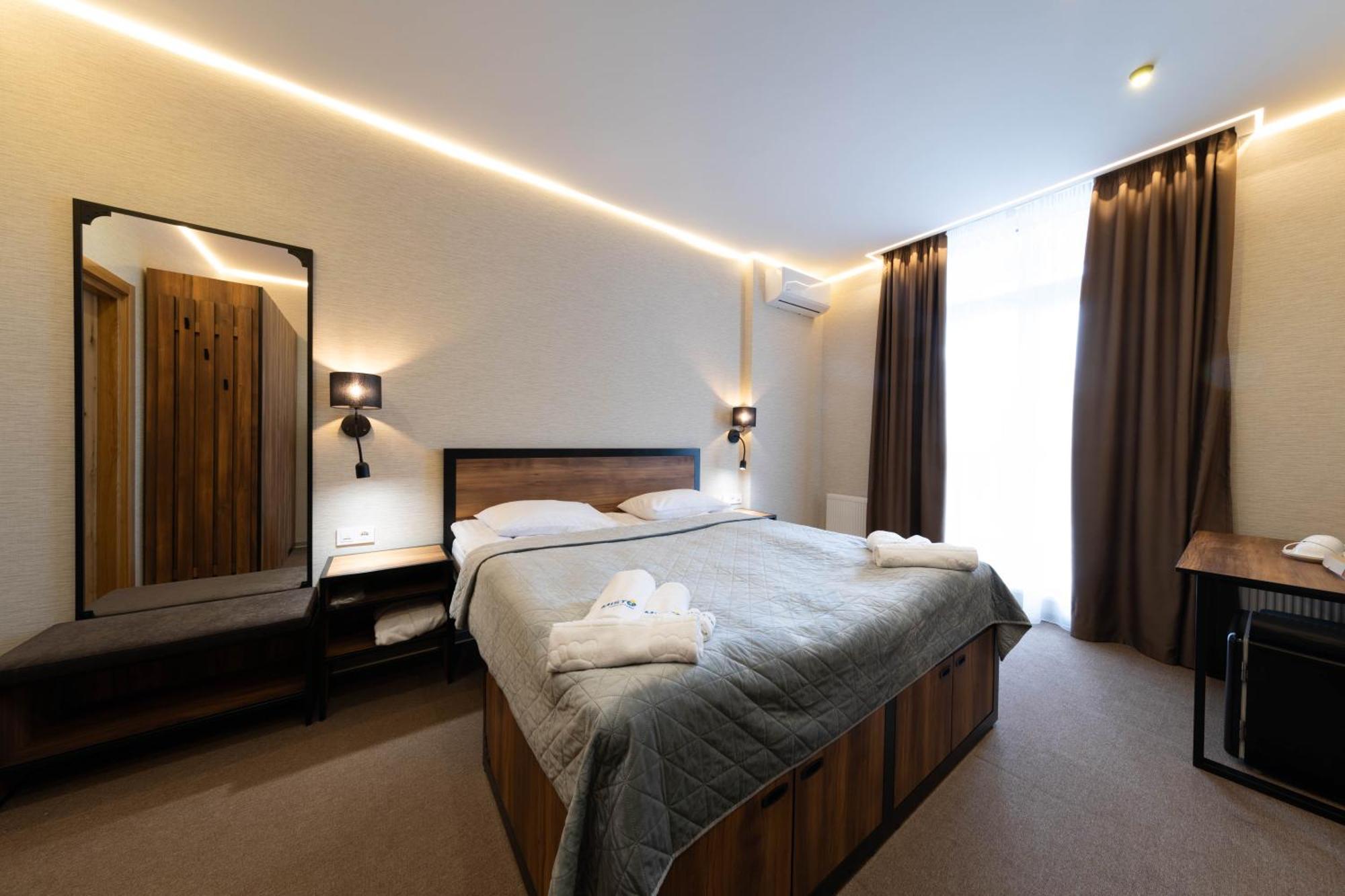 Misto Capsule Hotel Kyiv Eksteriør billede